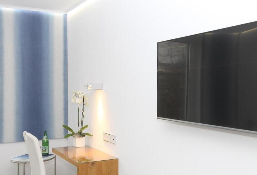 舒适三人间, Natürlich Famos Schlafen