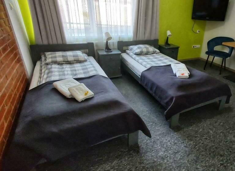 اتاق استاندارد, Rj