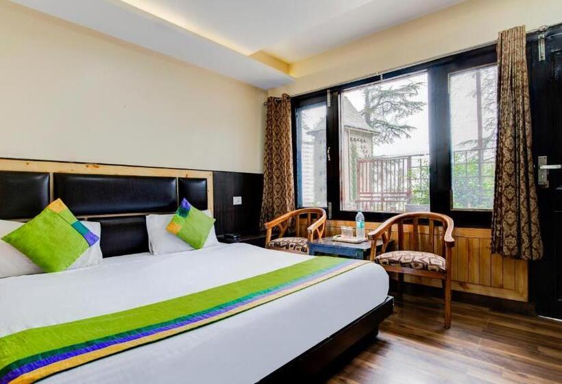 스탠다드 룸, Itsy Hotels Avantika With Forest View