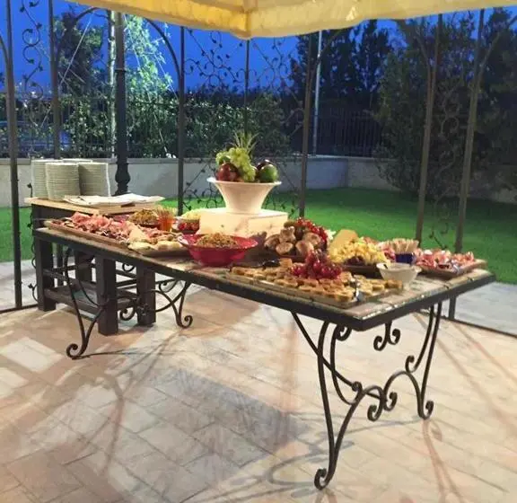 キングサイズベッドのスタンダードルーム, Relais Villa Scarfantoni B&b