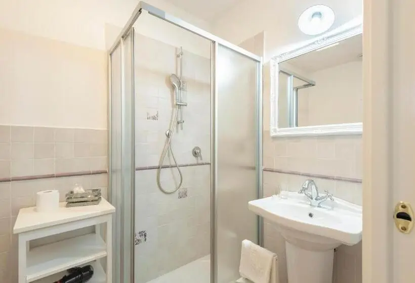 Deluxe Kolmen Hengen Huone, Fattoria Pian Di Rocca