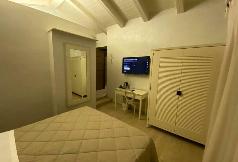 غرفة سوبيريور, La Lisca