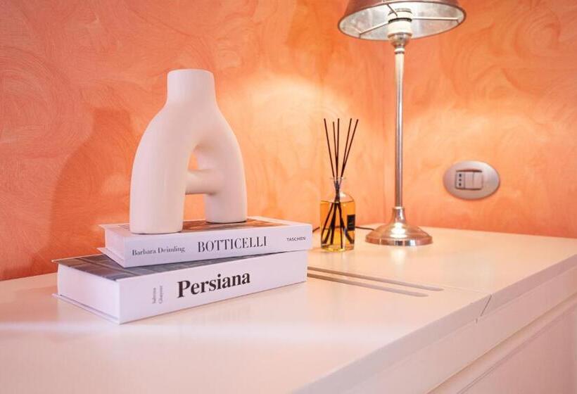 غرفة إقتصادية فردية, La Lisca