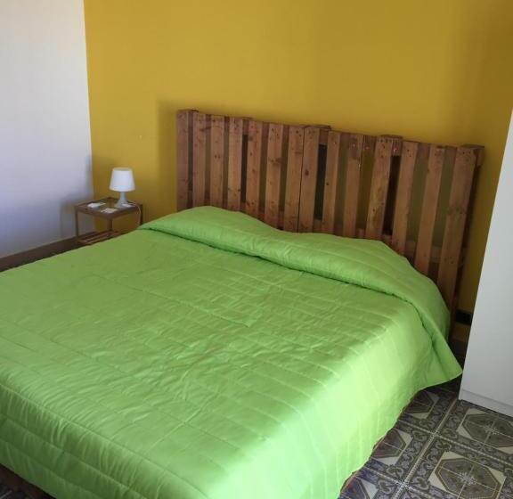 스탠다드 룸, Trentatre Quarantatre