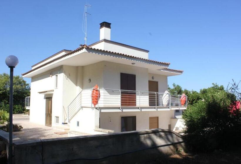 스탠다드 트리플 룸, Trentatre Quarantatre