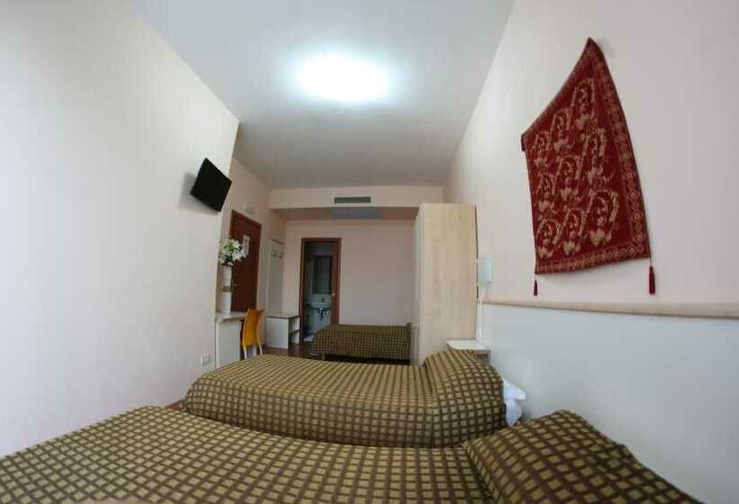 اتاق استاندارد سه نفره, Albergo La Coccinella