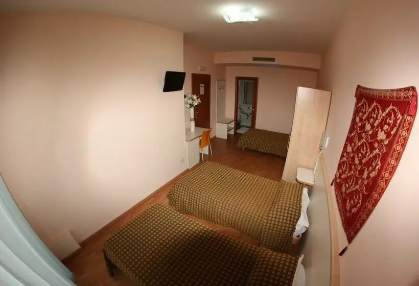 اتاق استاندارد سه نفره, Albergo La Coccinella