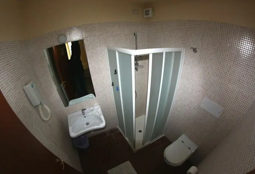اتاق استاندارد یک نفره, Albergo La Coccinella