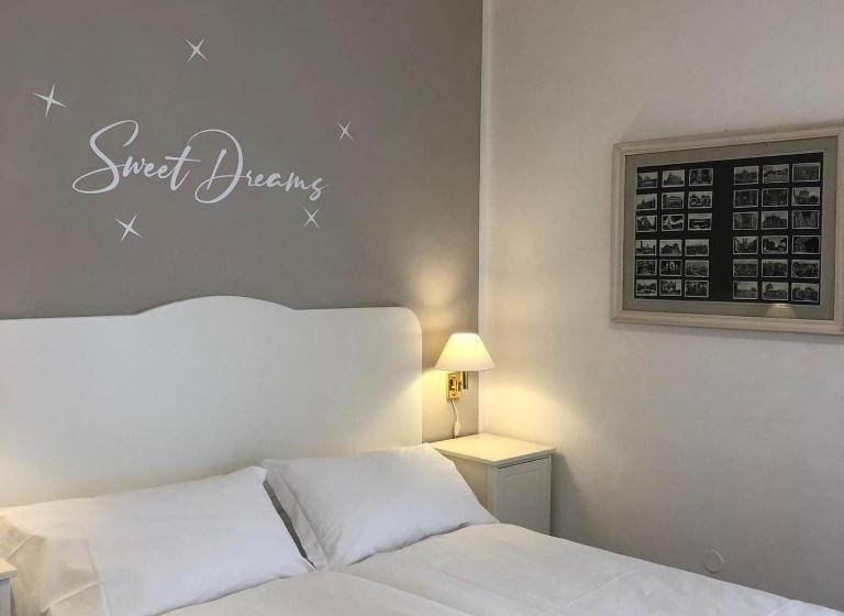 غرفة قياسية مطلّة علي حمام السباحة, Garni Bel Sito