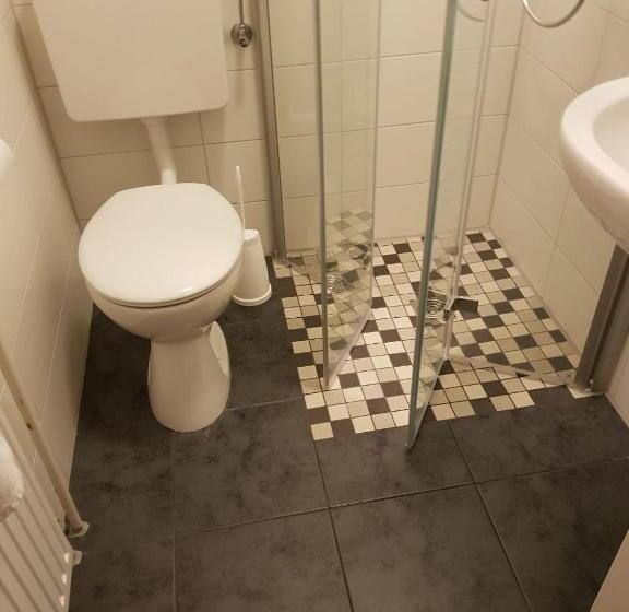 スタンダードルーム, Garni Kröger