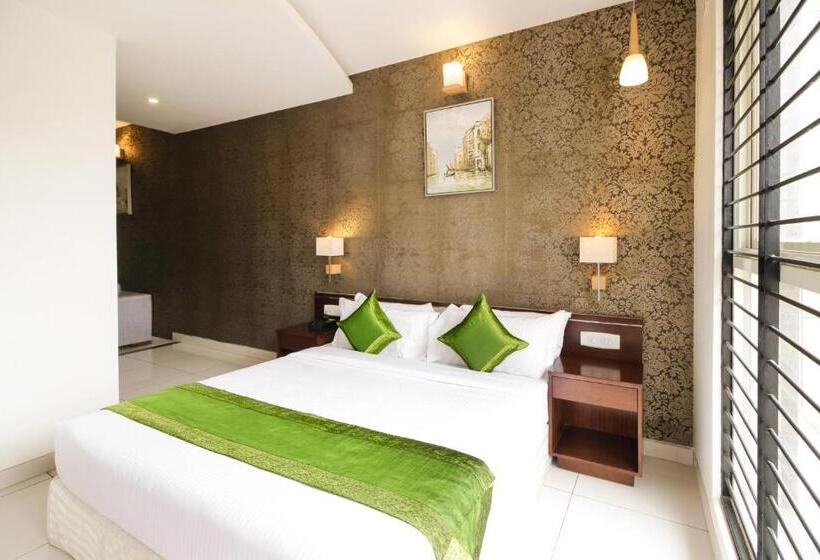 Полулюкс, Maharaja Inn Chikmagalur