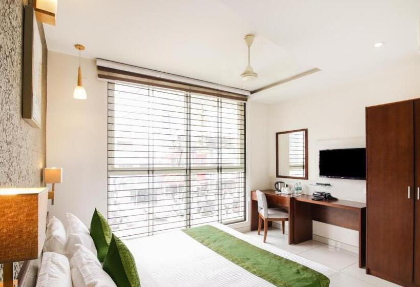 Полулюкс, Maharaja Inn Chikmagalur