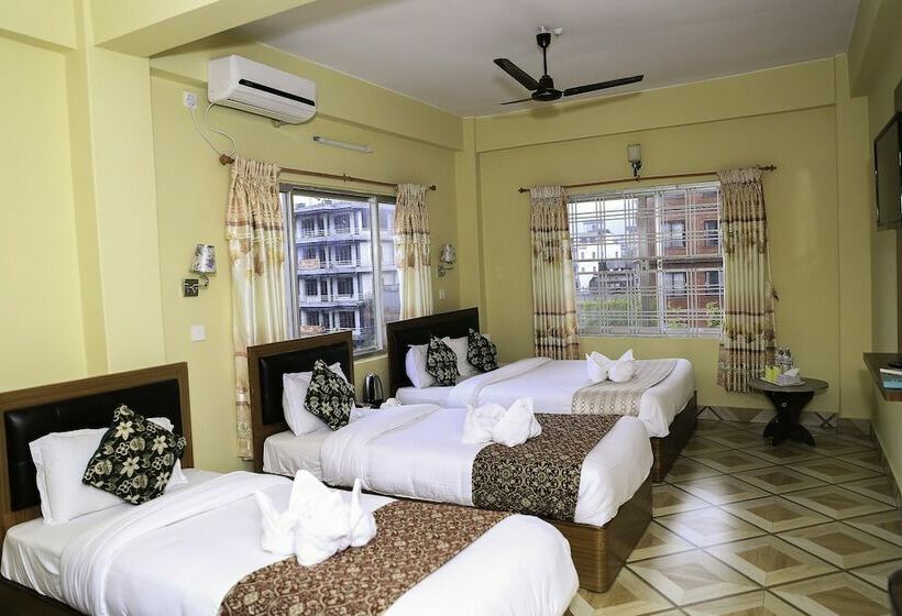 اتاق لوکس چهار تخته, Mantra Inn