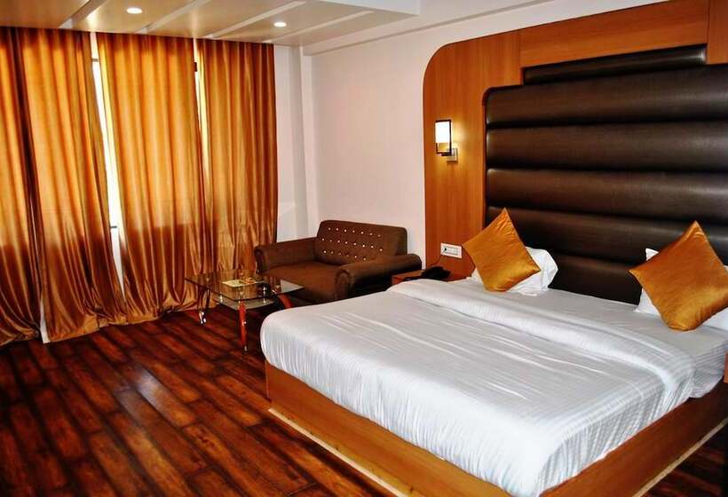 شقة إدارية غرفة واحدة, Natraj International