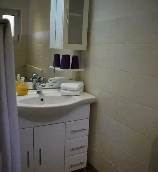 Balkonlu 1 Yatak Odalı Daire, Pension Anke