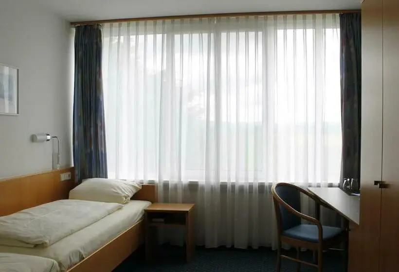 スタンダードルーム, Schwanau Garni