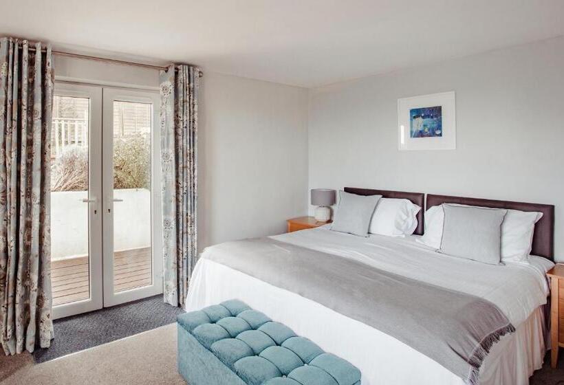 Люкс с Террасой, The Bay