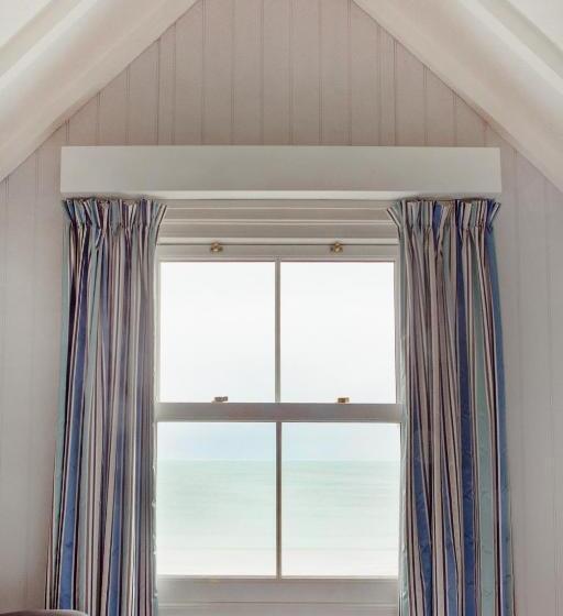 Номер Стандарт, The Bay