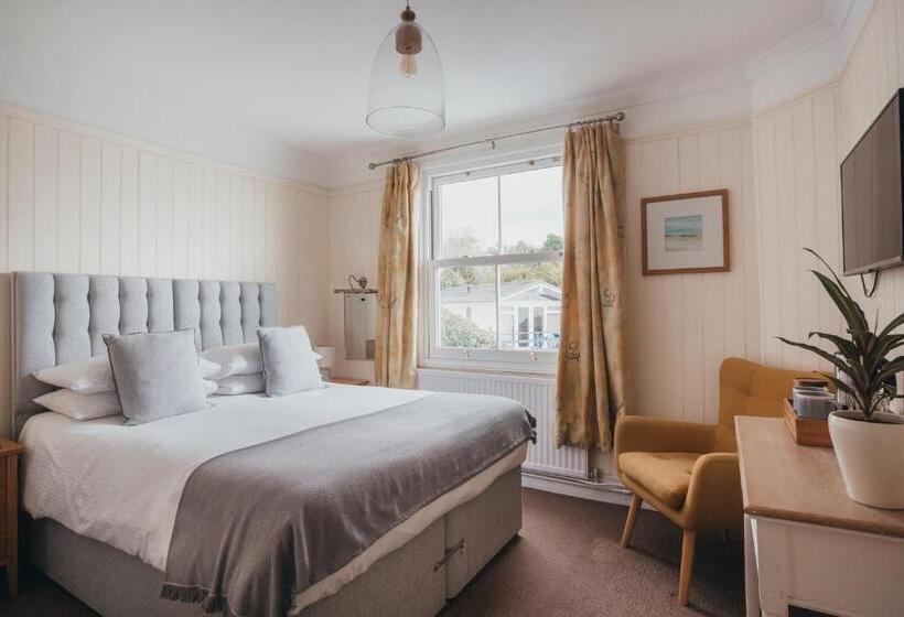 Номер Стандарт, The Bay