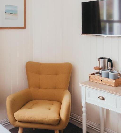 Номер Стандарт, The Bay