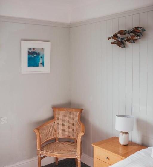 Номер Стандарт, The Bay