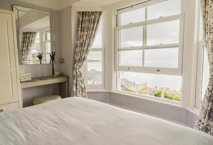 Sviitti King-vuode, The Bay