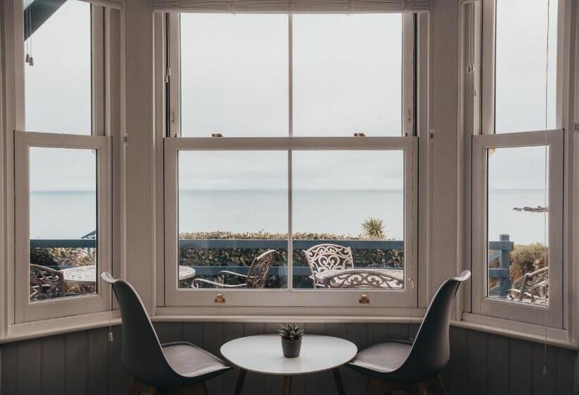 Номер Стандарт, The Bay