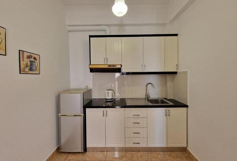 آپارتمان 1 خوابه, Villa White