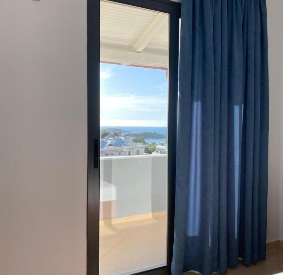 آپارتمان 1 خوابه با بالکن و چشم‌انداز دریا, Villa White