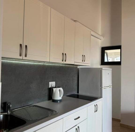 آپارتمان 1 خوابه, Villa White