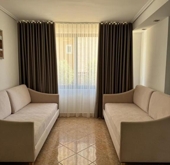 آپارتمان 1 خوابه, Villa White