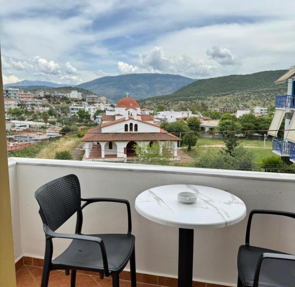 استودیو استاندارد با بالکن, Villa White