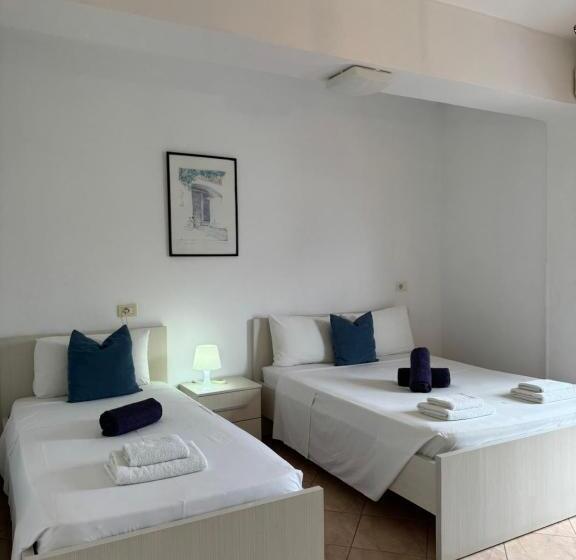 استودیو استاندارد با بالکن, Villa White