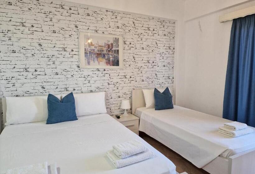 استودیو استاندارد با بالکن, Villa White