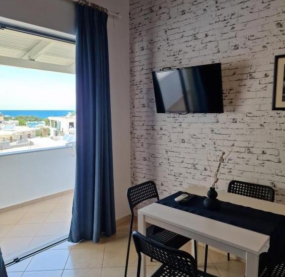 آپارتمان 1 خوابه با بالکن و چشم‌انداز دریا, Villa White