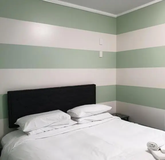 キングサイズベッドのスタンダードルーム, Archies Bunker Affordable Accommodation