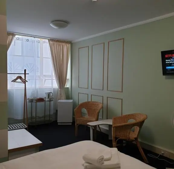 キングサイズベッドのスタンダードルーム, Archies Bunker Affordable Accommodation