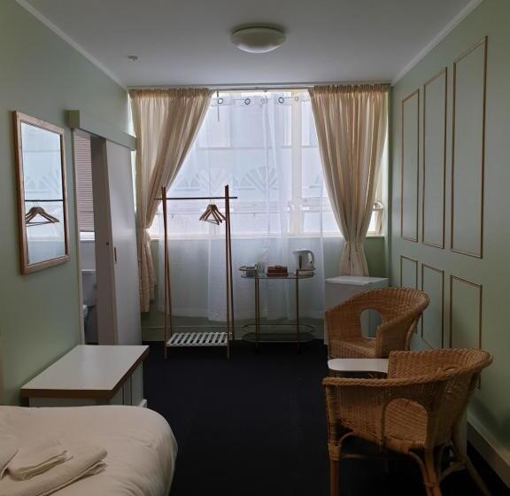 חדר סטנדרט עם מיטת קינג, Archies Bunker Affordable Accommodation