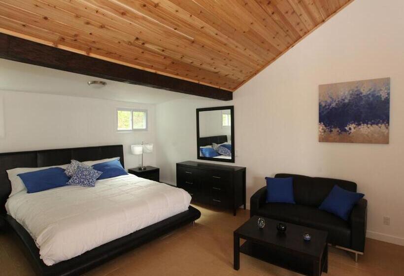 סטודיו דלוקס, Baywatch Hotel & Marina