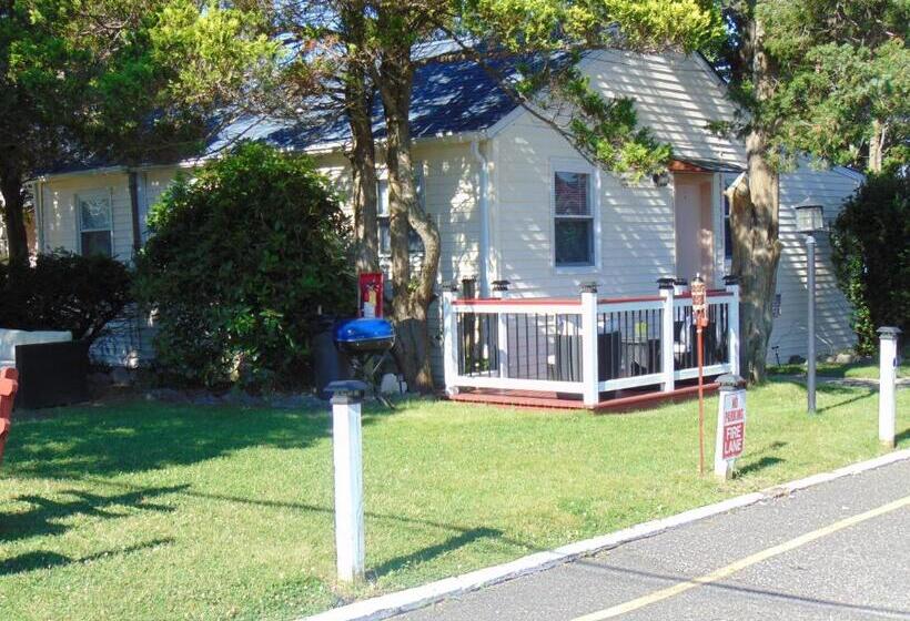 בונגלו סטנדרט עם נוף לגינה, Baywatch Hotel & Marina