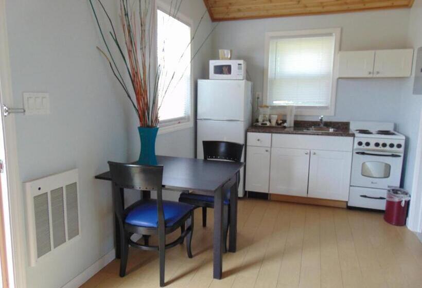 בונגלו סטנדרט עם נוף לגינה, Baywatch Hotel & Marina