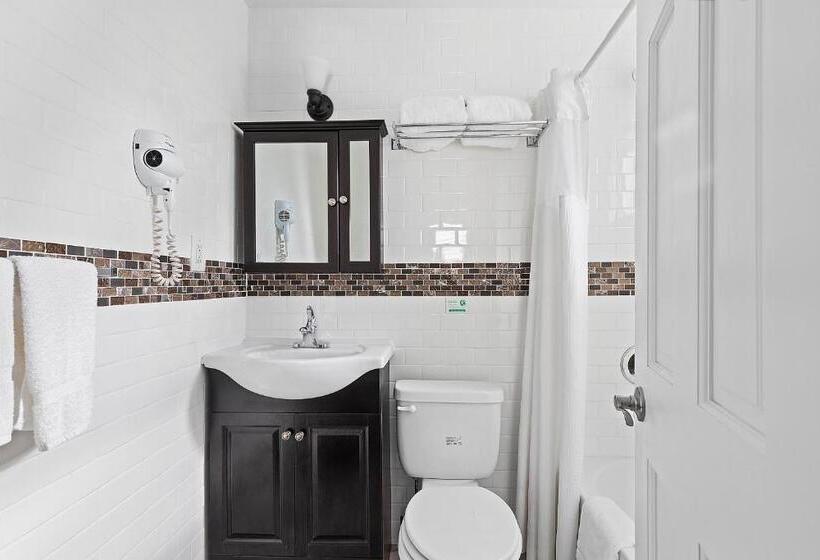 חדר סטנדרט, Baywatch Hotel & Marina