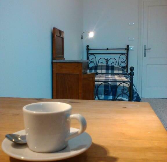 غرفة قياسية فردية حمام مشترك, La Casa Dei Lumi