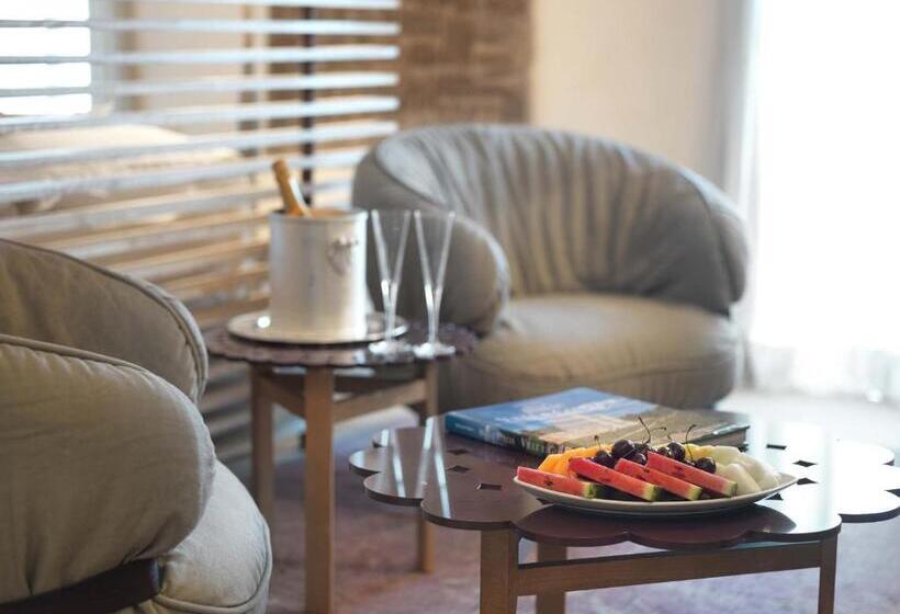 חדר דלוקס עם מרפסת, Le Scuderie  Castello Monaci