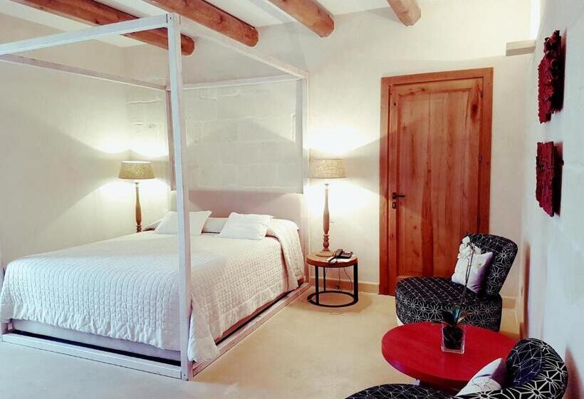 חדר דלוקס עם מרפסת, Le Scuderie  Castello Monaci