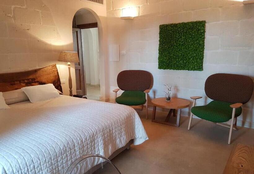 带阳台的豪华间, Le Scuderie  Castello Monaci