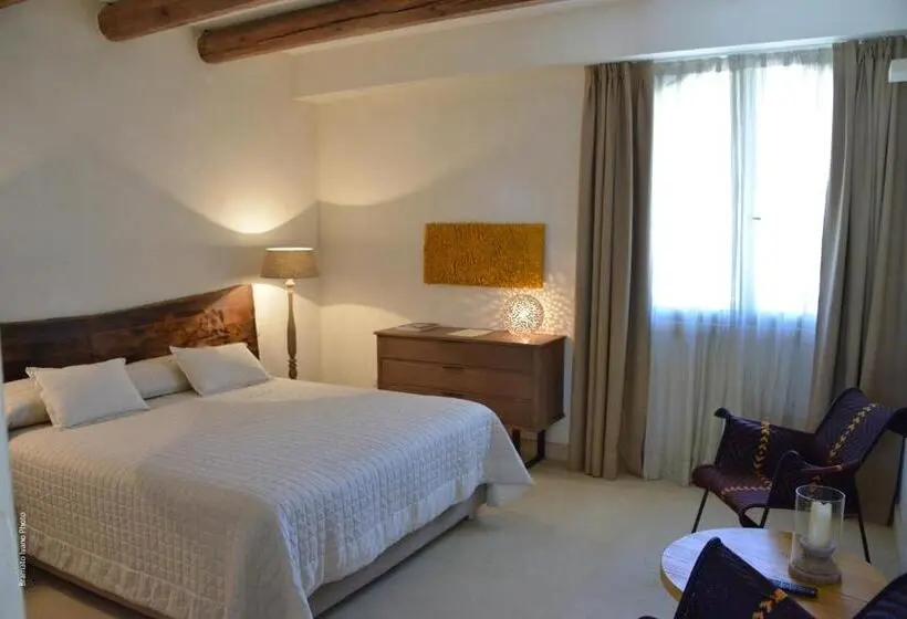 Standard-huone Sisäpuolella, Le Scuderie  Castello Monaci