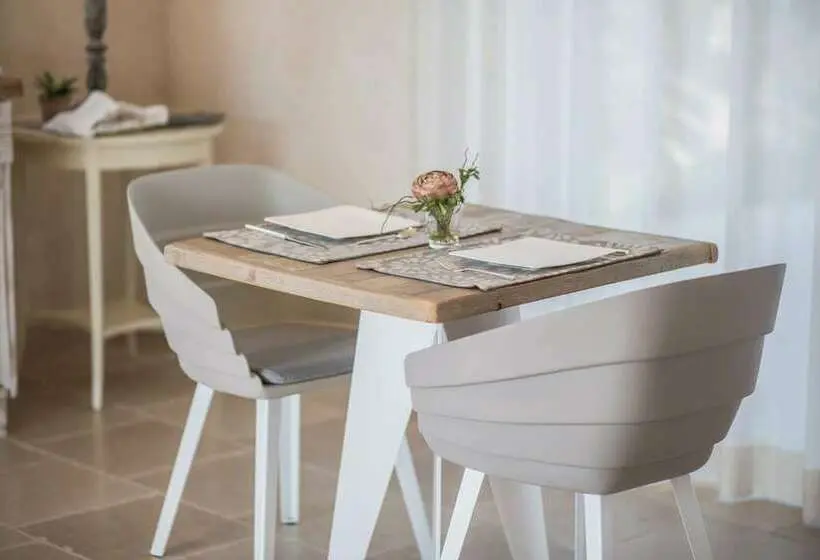 Deluxe-huone Puutarhanäkymä, Le Scuderie  Castello Monaci