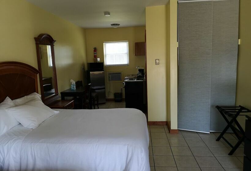 חדר סטנדרט, Baywatch Hotel & Marina