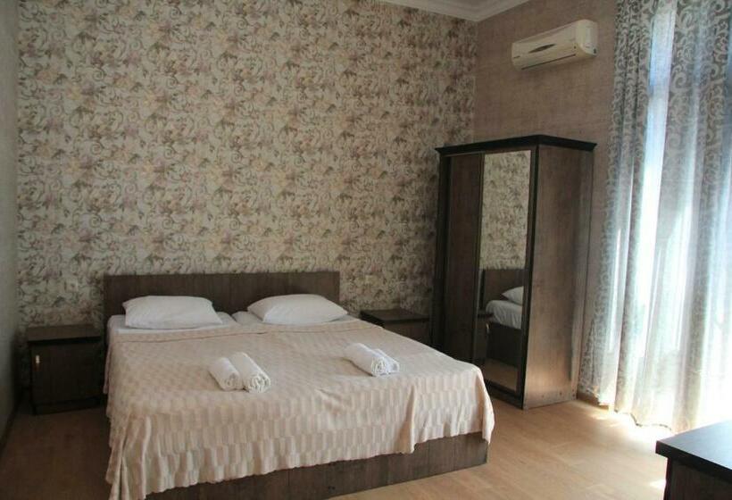 اتاق استاندارد با بالکن, Chero